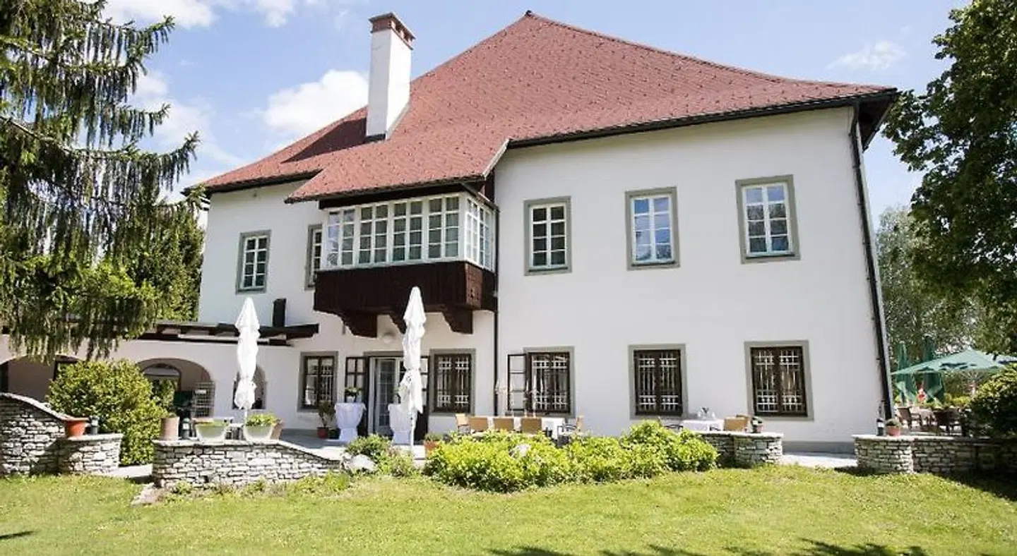 Suiten Schloss Finkenstein EXTERIOR