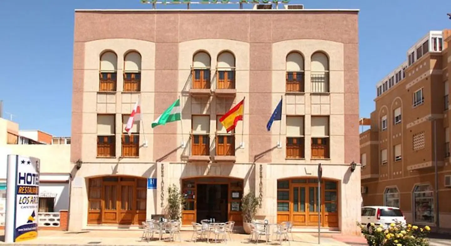 Hotel Los Arcos EXTERIOR
