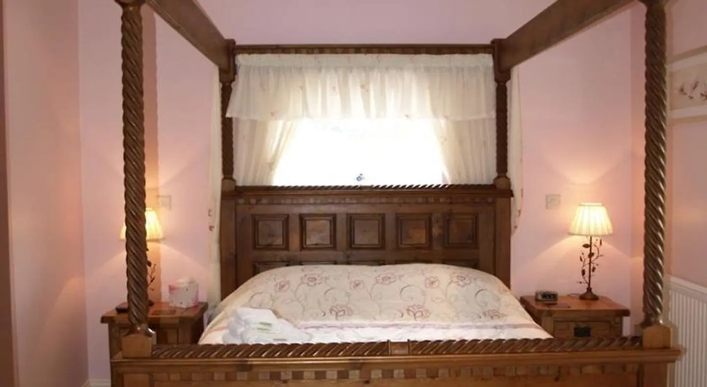 The Barn and Pinn Cottage ROOM_EXAMPLE