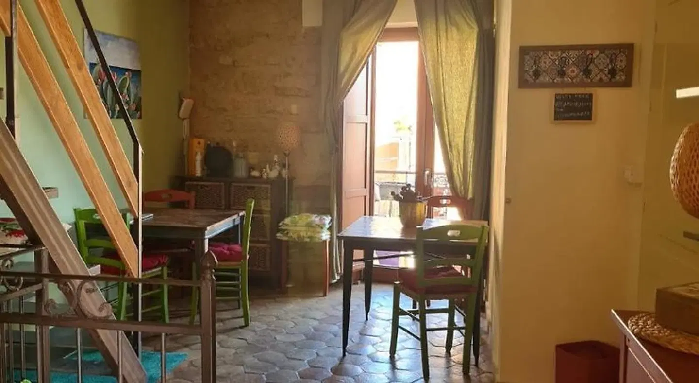 Aljama Downtown B&B Restaurant