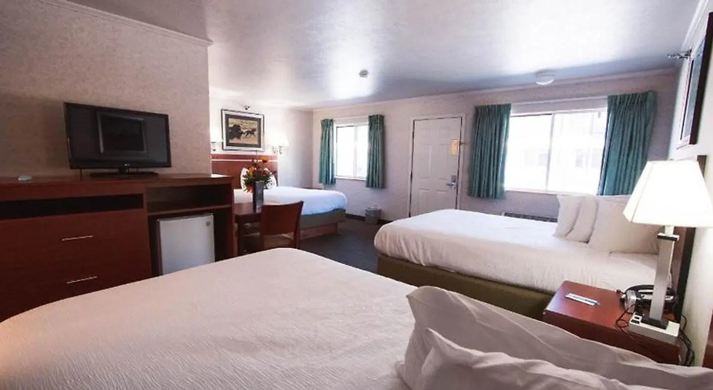 Brandin' Iron Inn ROOM_EXAMPLE
