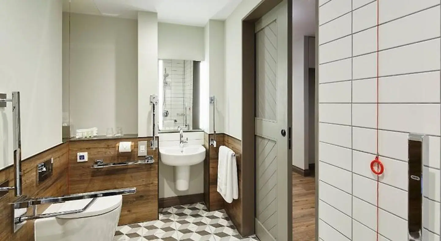 Residence Inn by Marriott London Tower Bridge Badezimmer