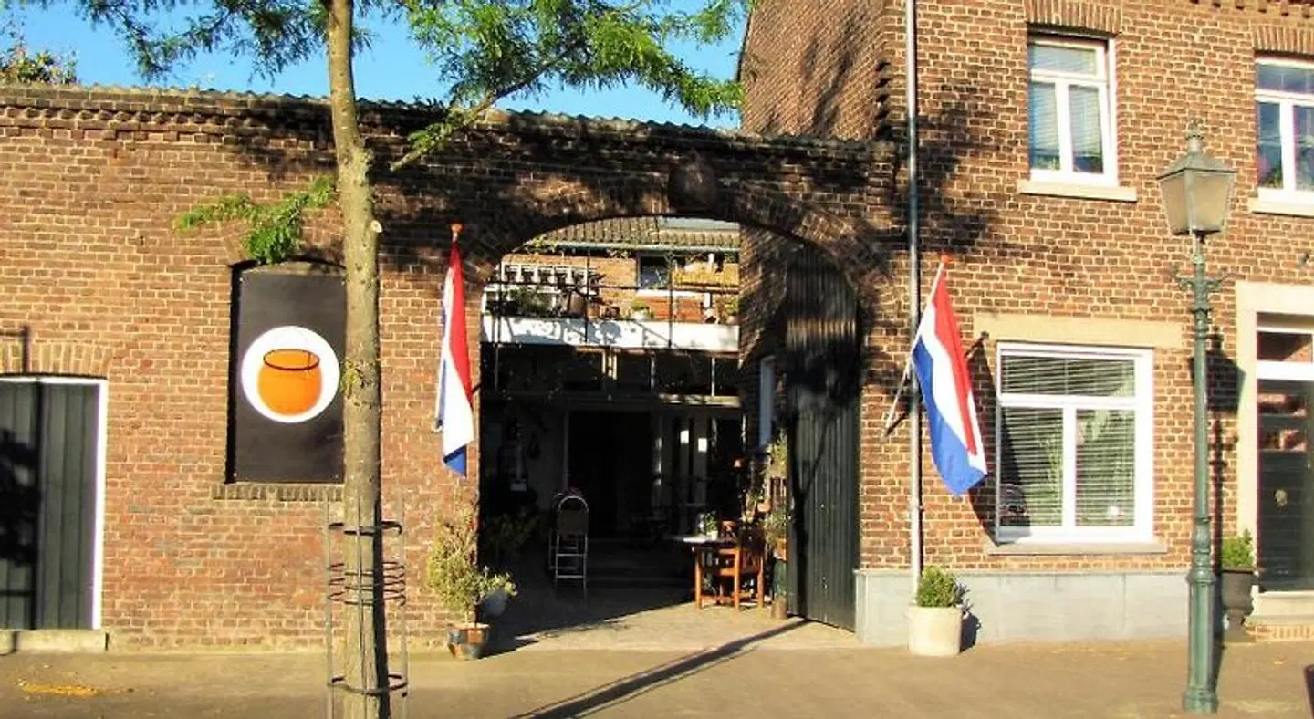 Koperen keteltje EXTERIOR