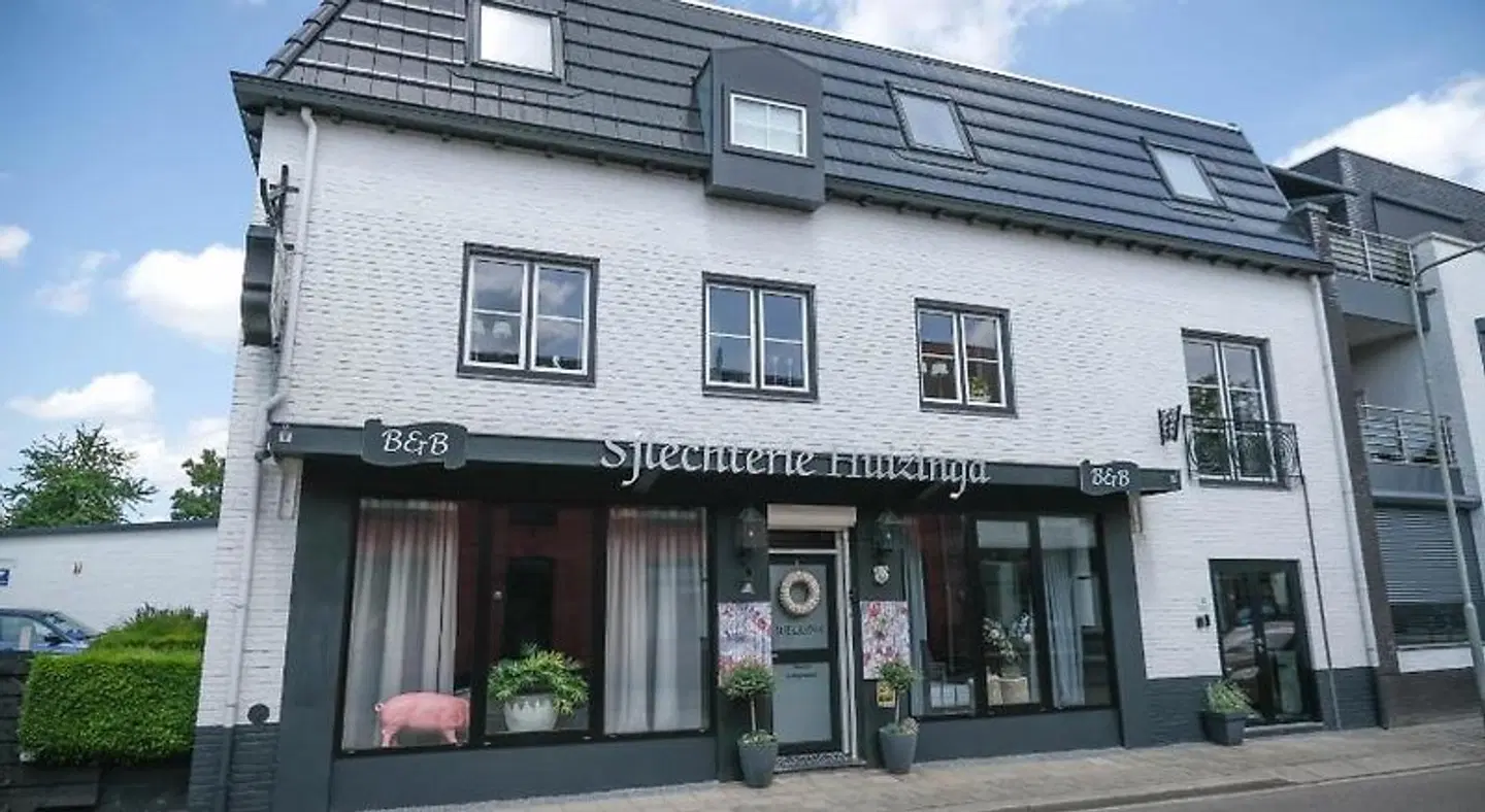 B&B SJLAOPE BIEJ DE SJLECHTER (slapen bij de slager) EXTERIOR