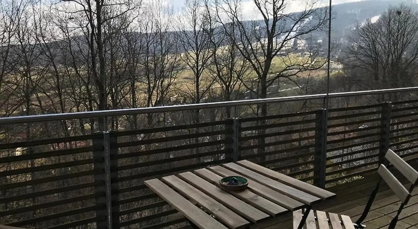 Rhonhaus mit Kreuzbergblick Terrasse