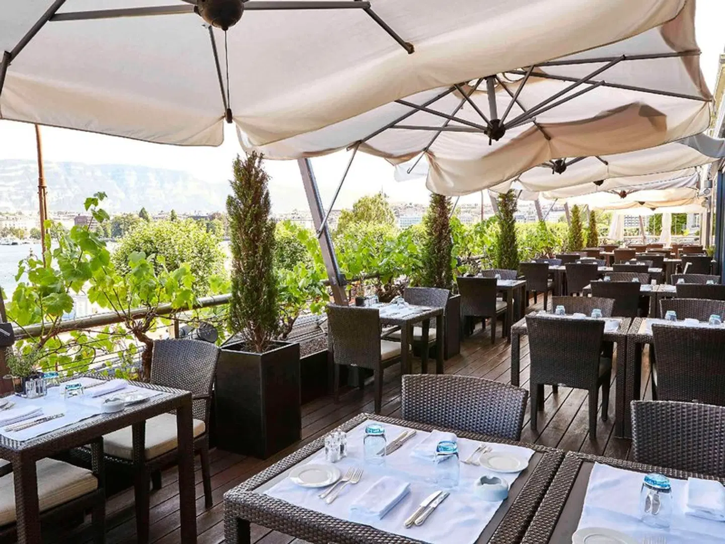 Fairmont Grand Hotel Geneva Restaurant