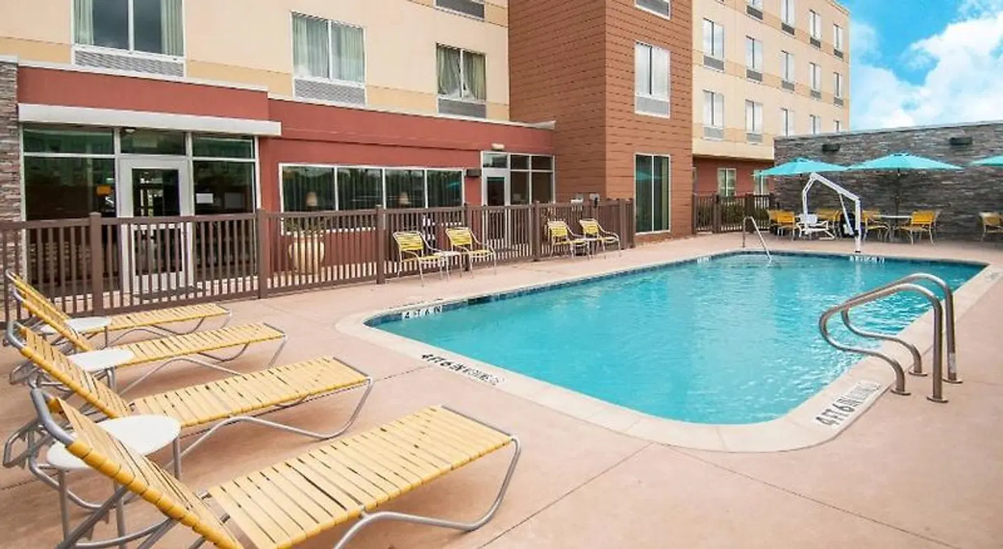 Fairfield by Marriott Inn & Suites Dallas Plano North OUTDOOR_POOL