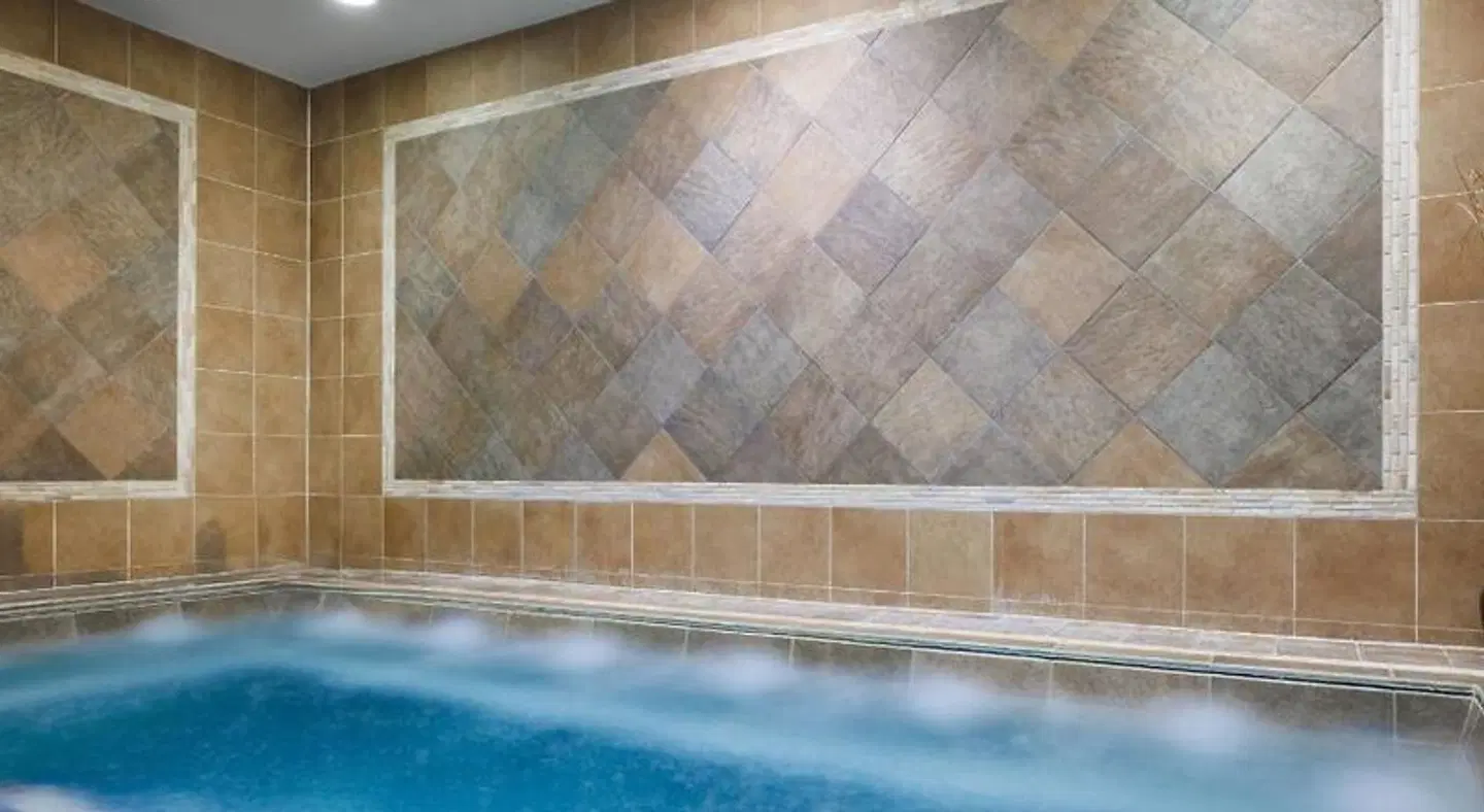 Renaissance Montgomery Hotel & Spa at The Convention Center Hallenbad
