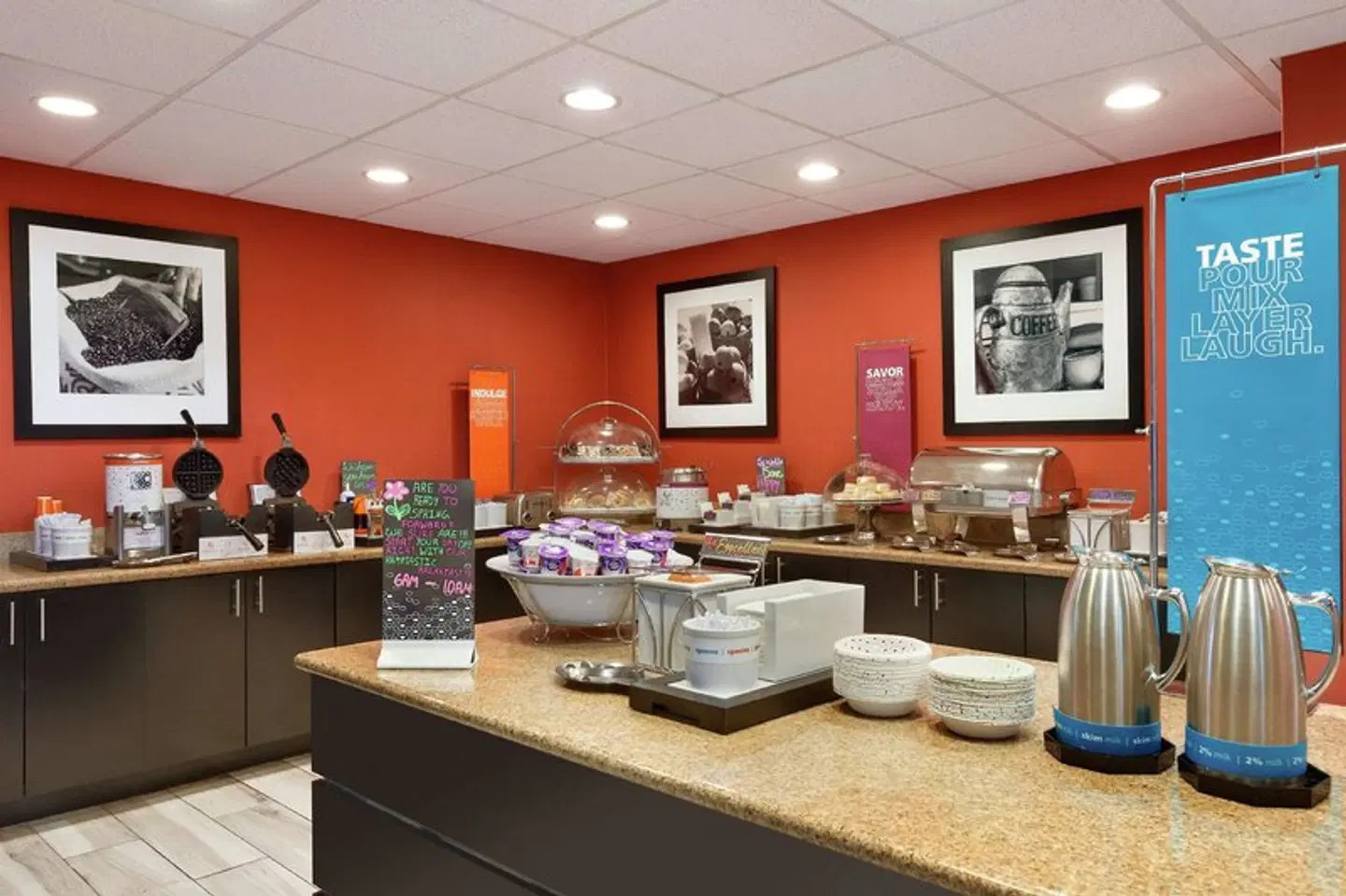 Hampton Inn & Suites Houston/Clear Lake-Nasa Area Bar