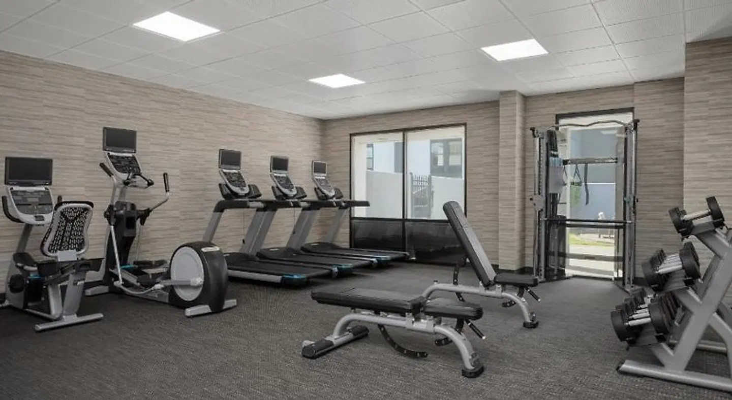 Courtyard by Marriott Indianapolis Northwest SPORTS_AND_LEISURE