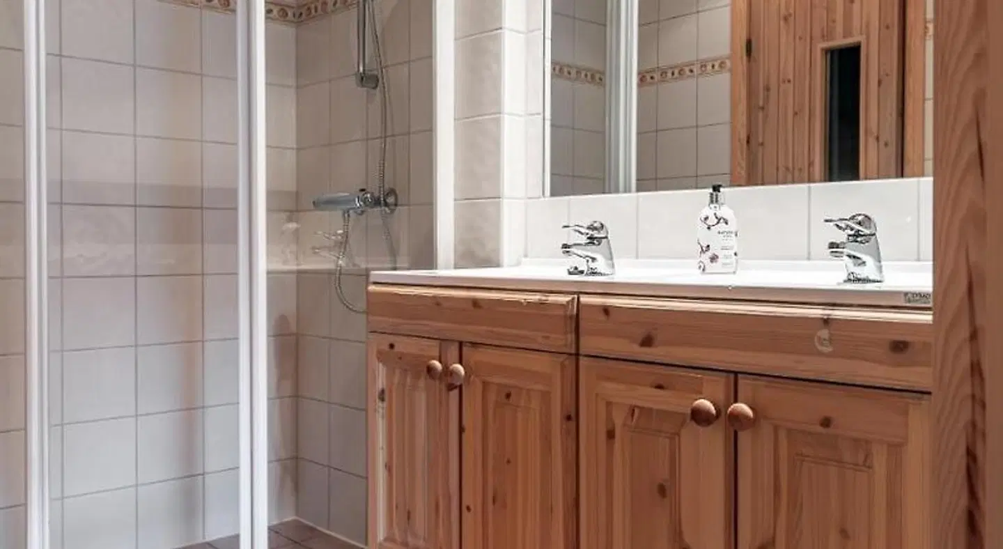 Saga Apartments Badezimmer