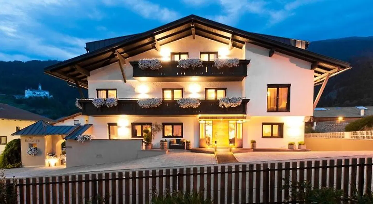 Burgus EXTERIOR