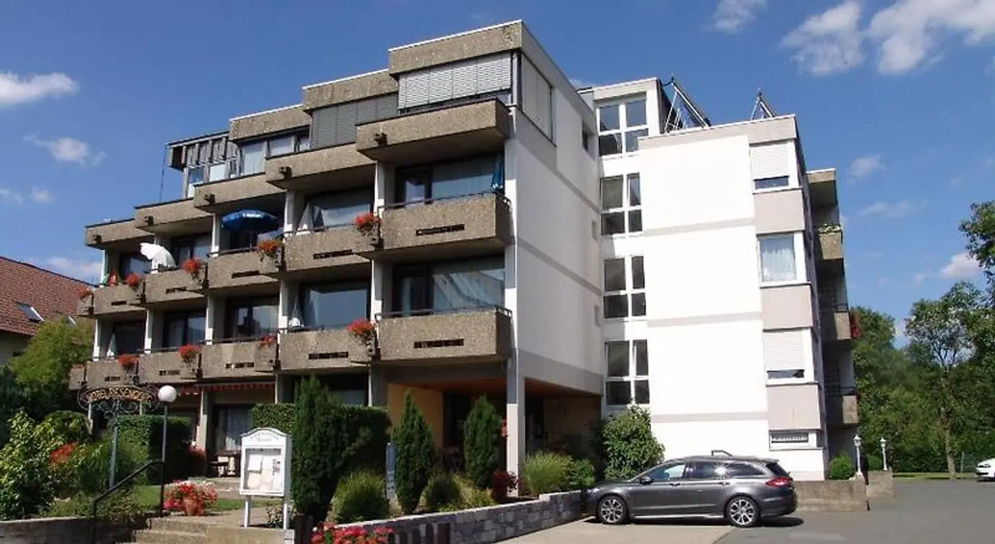 Resengörg EXTERIOR