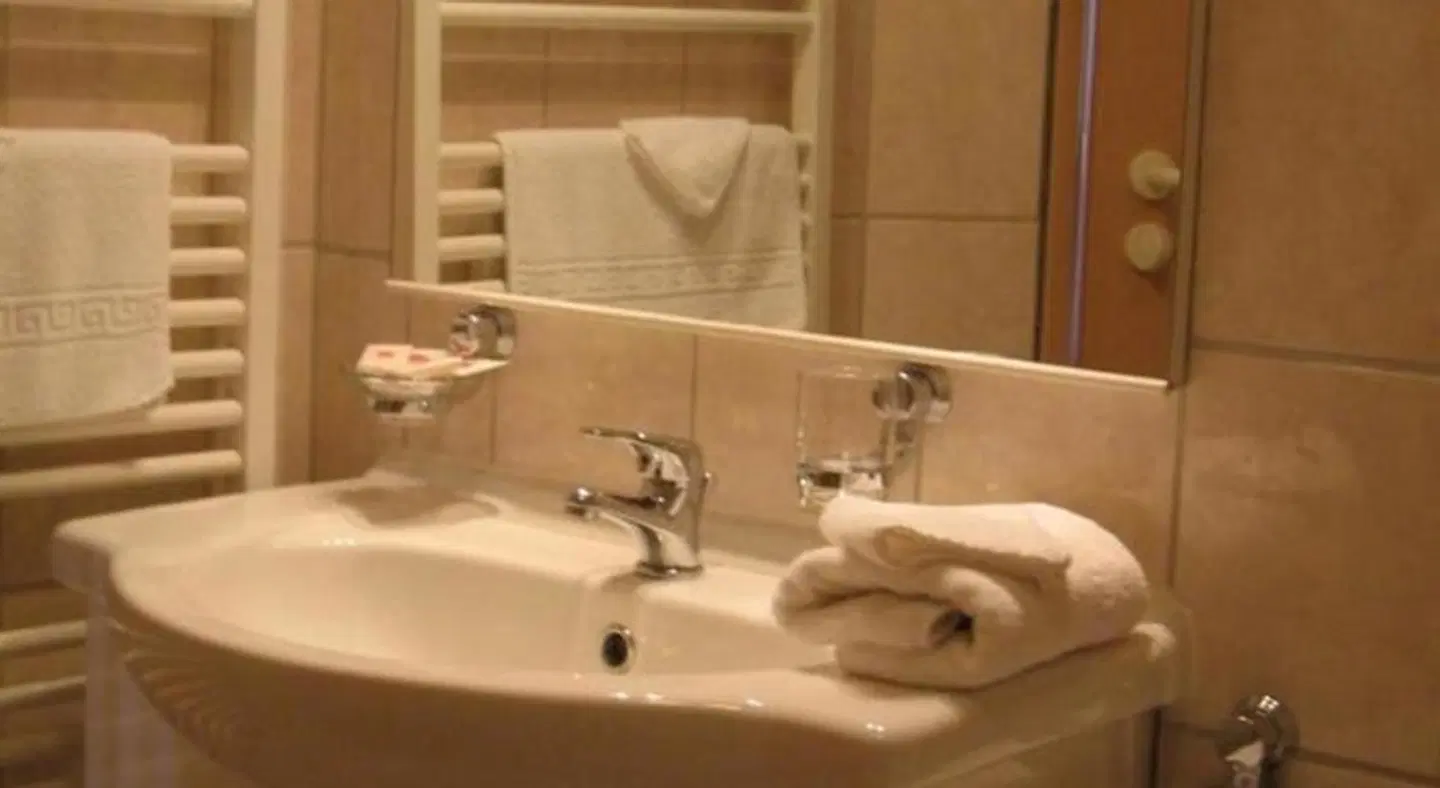 Bahnhof-Hotel Badezimmer