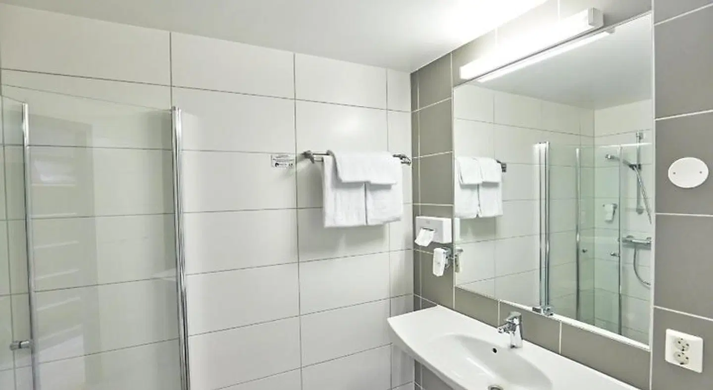 Hjorten Hotell Hitra Badezimmer