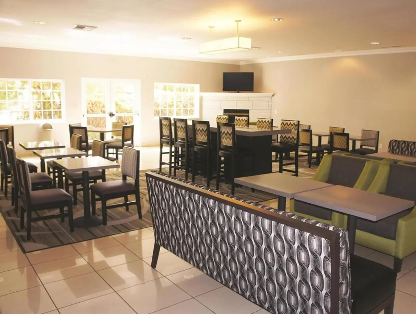 La Quinta Inn & Suites Modesto Salida Bar
