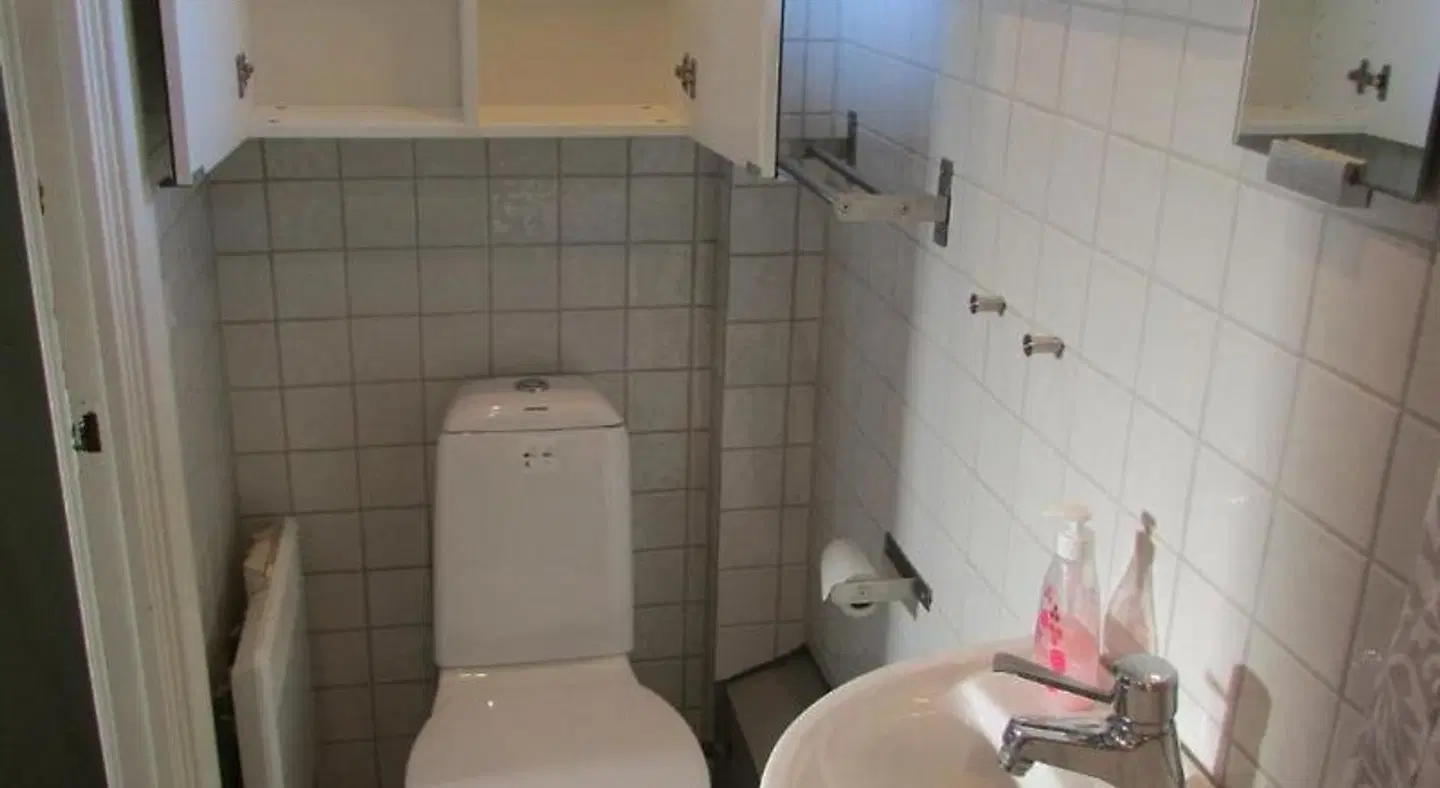 DeLay's Guest House HEALTH_BEAUTY