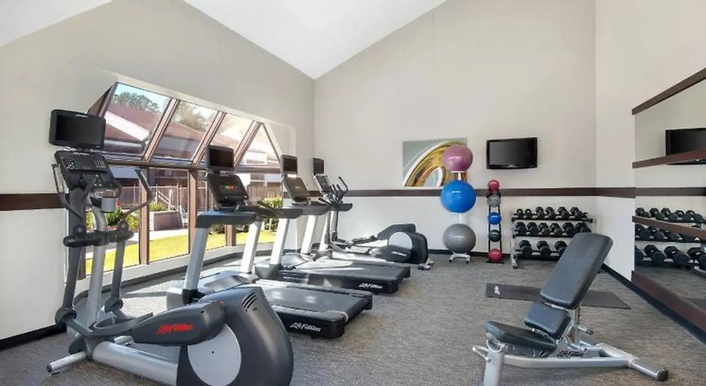 Courtyard by Marriott Birmingham Homewood SPORTS_AND_LEISURE