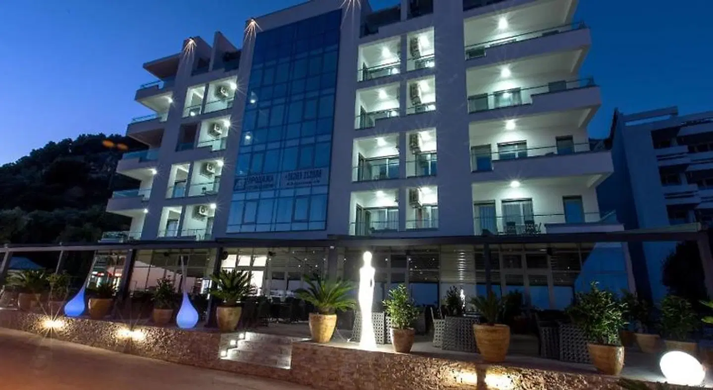 Apartments Sea Fort Sutomore EXTERIOR