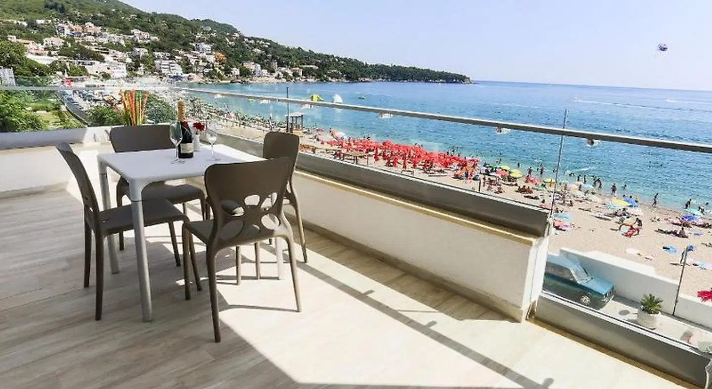 Apartments Sea Fort Sutomore Terrasse