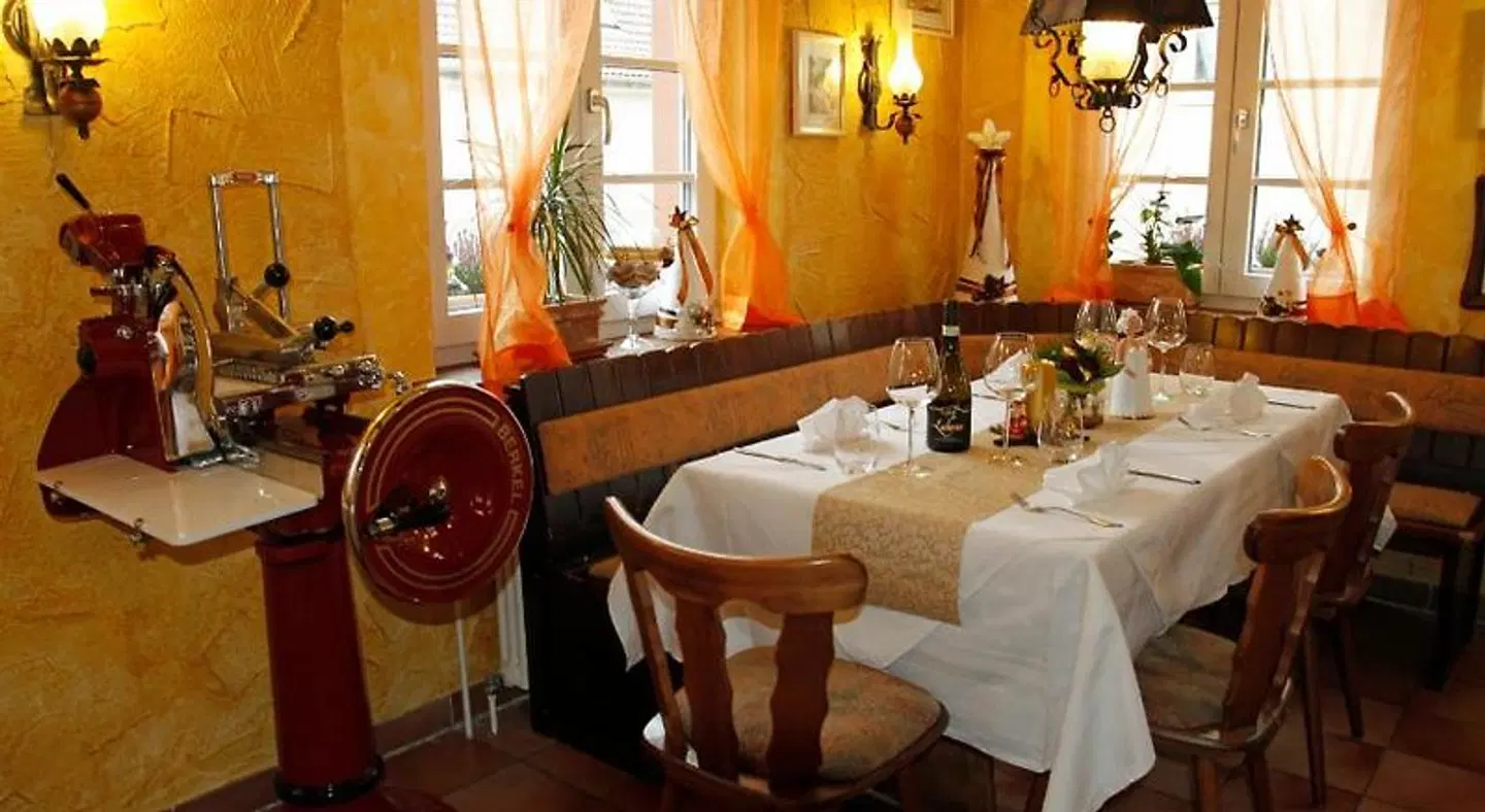Dino's Trinacria Restaurant