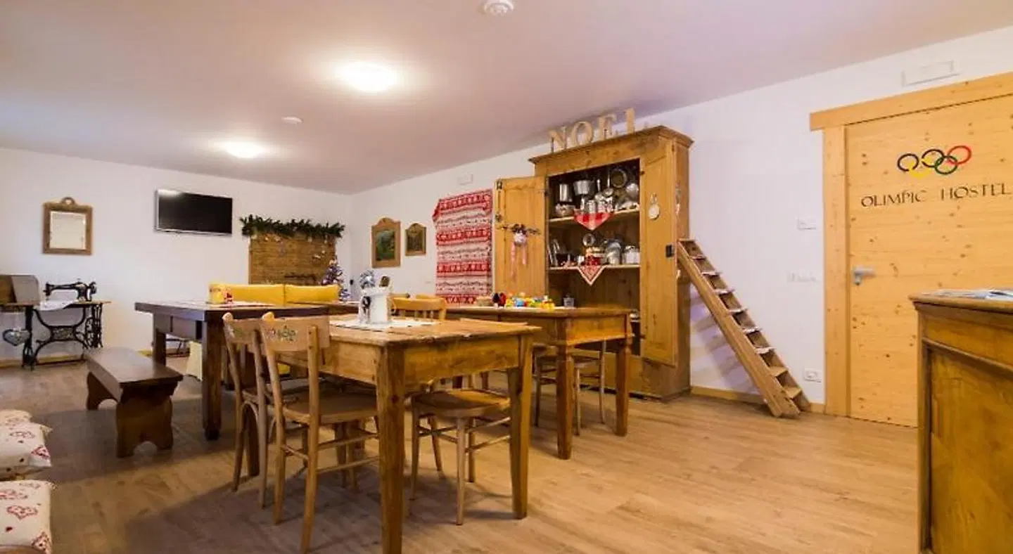 Olimpic Hostel Bar