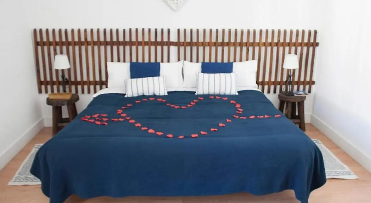 Avis Guest House MODEL_IMPRESSION