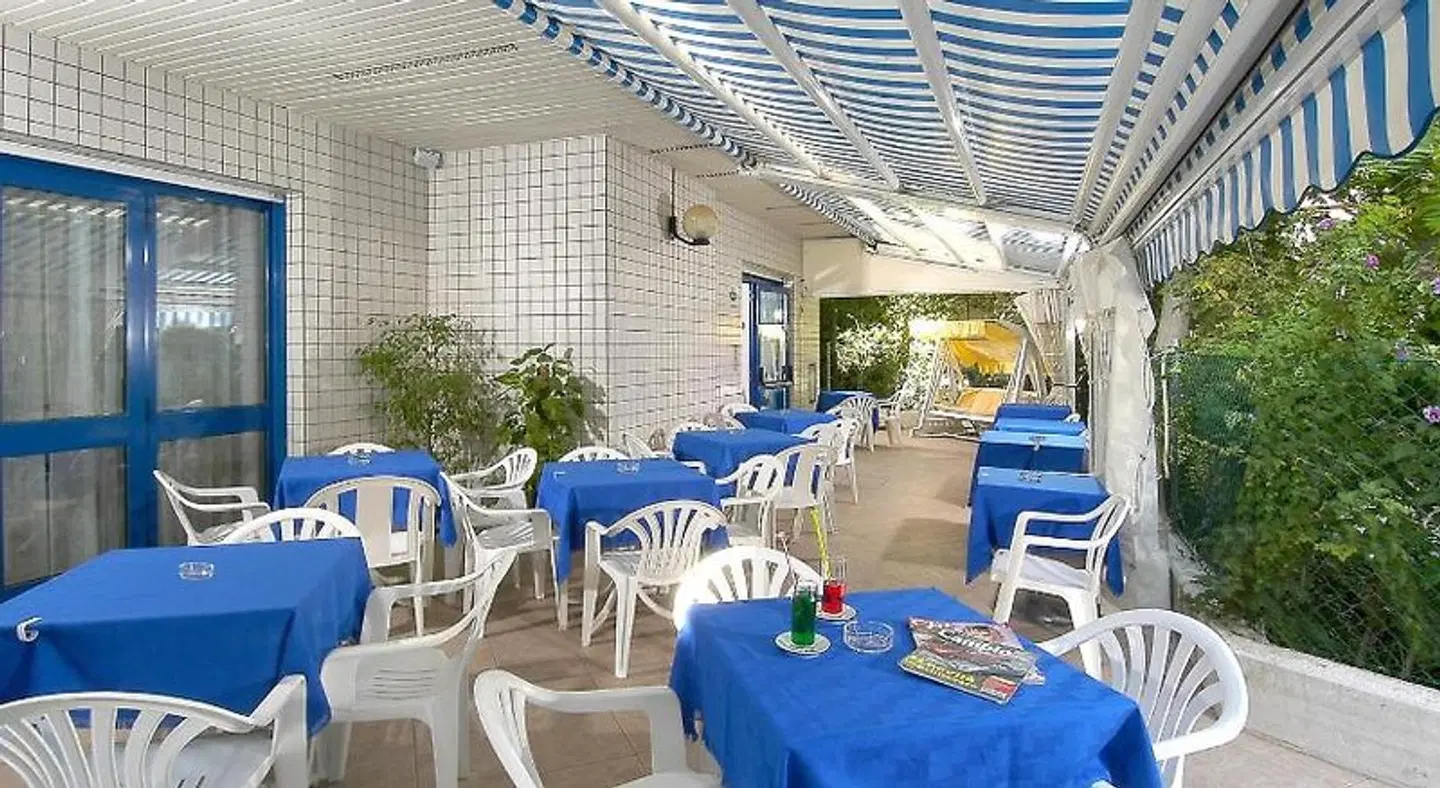 Adler Terrasse