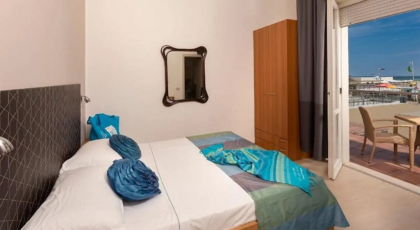 G House ROOM_EXAMPLE