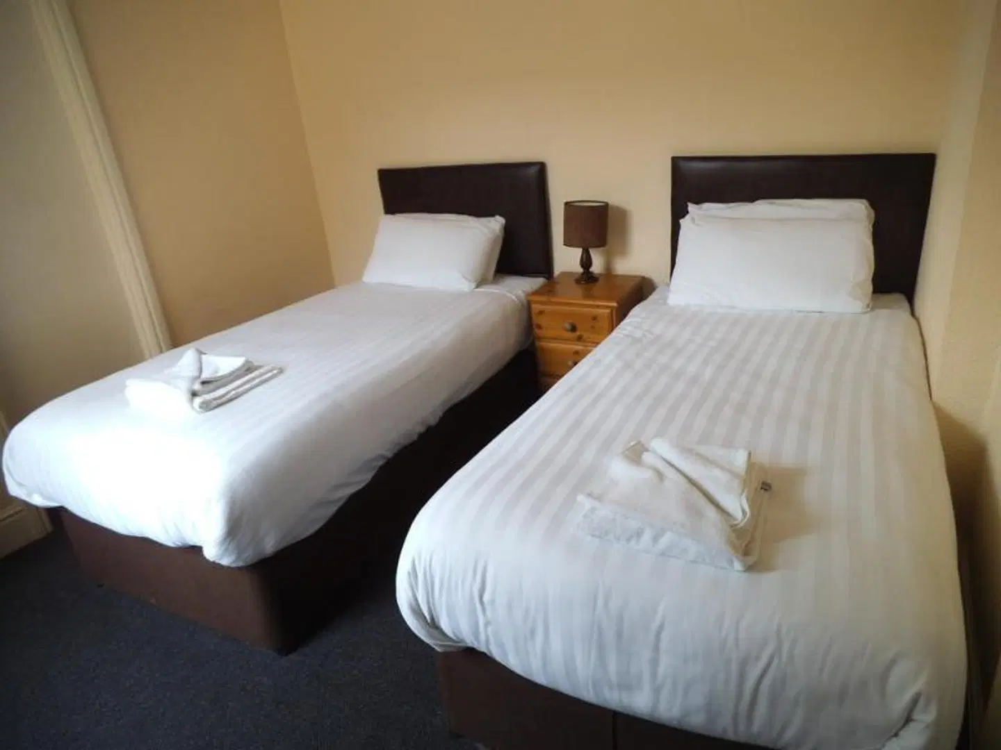 Parade Park ROOM_EXAMPLE