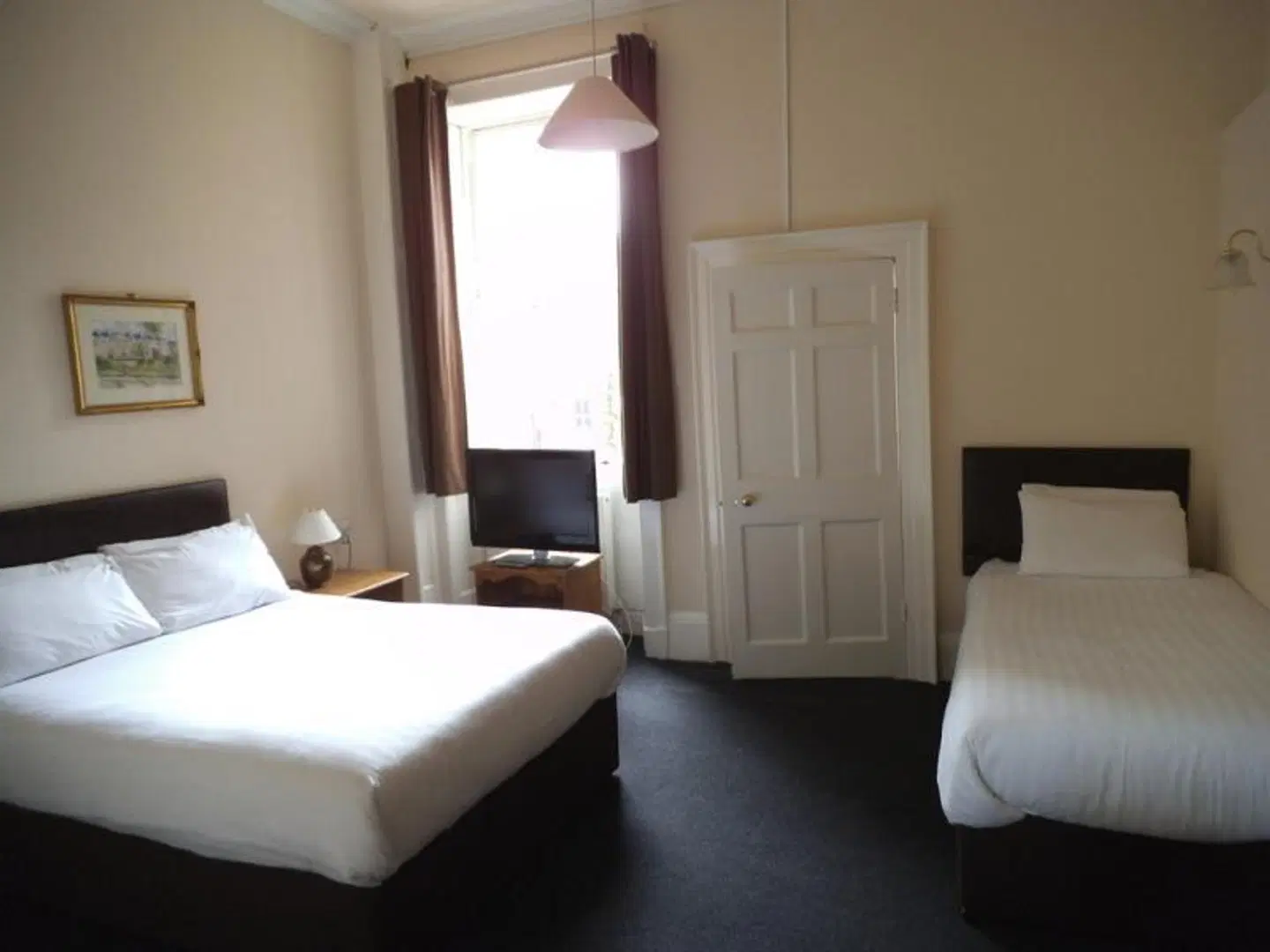 Parade Park ROOM_EXAMPLE