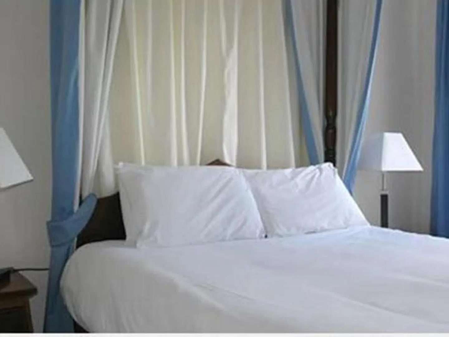 Parade Park ROOM_EXAMPLE