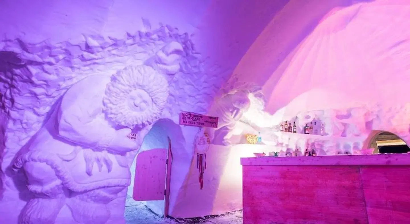 Village Igloo Morzine Avoriaz PEOPLE