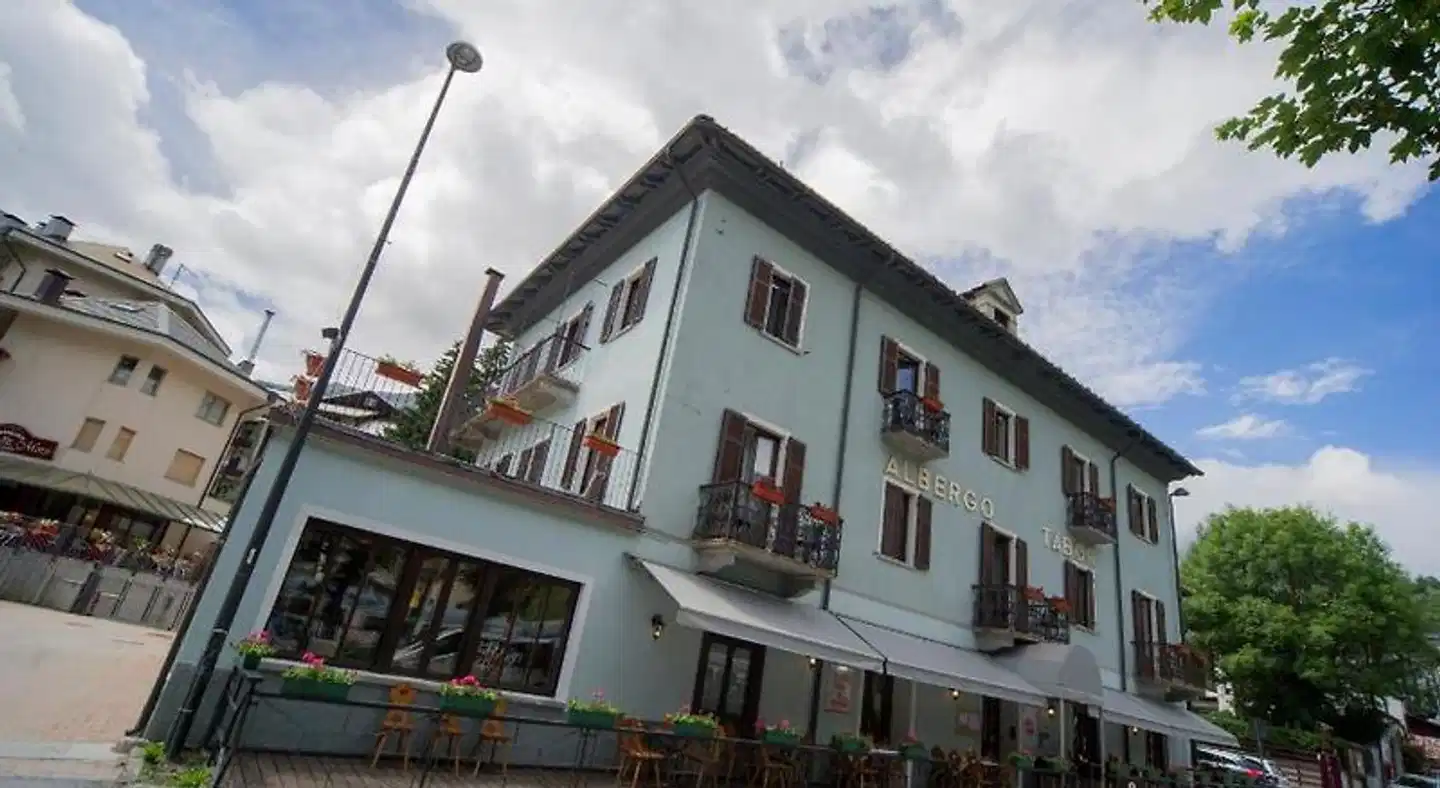 Frejus Case Vacanza - Residence Tabor Aussenansicht