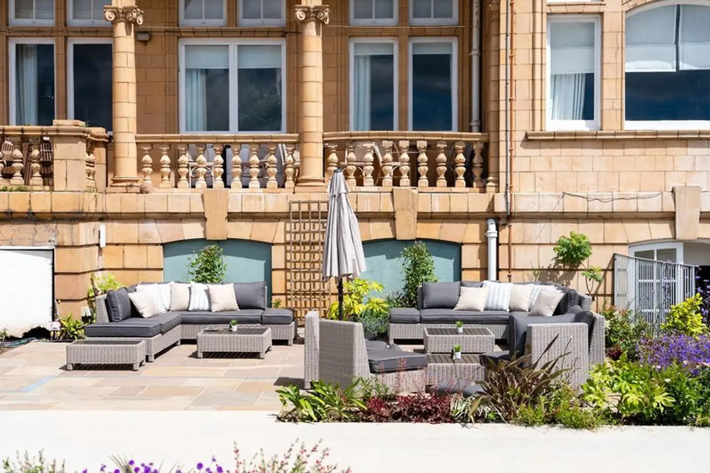 Queen's Hotel Terrasse