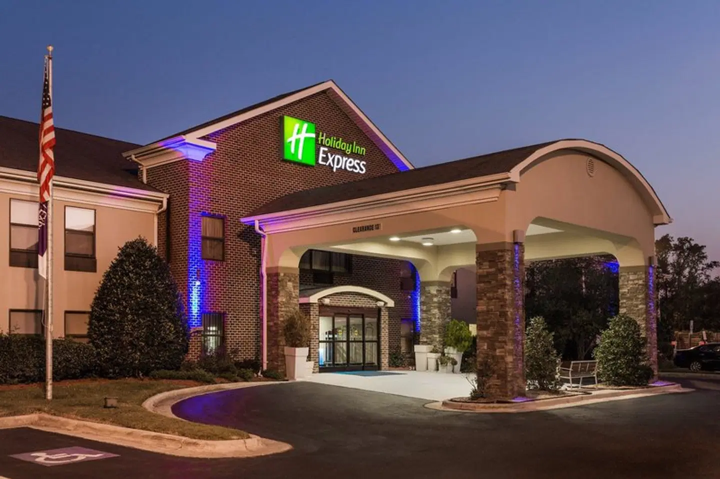 Holiday Inn Express Plymouth by IHG EXTERIOR