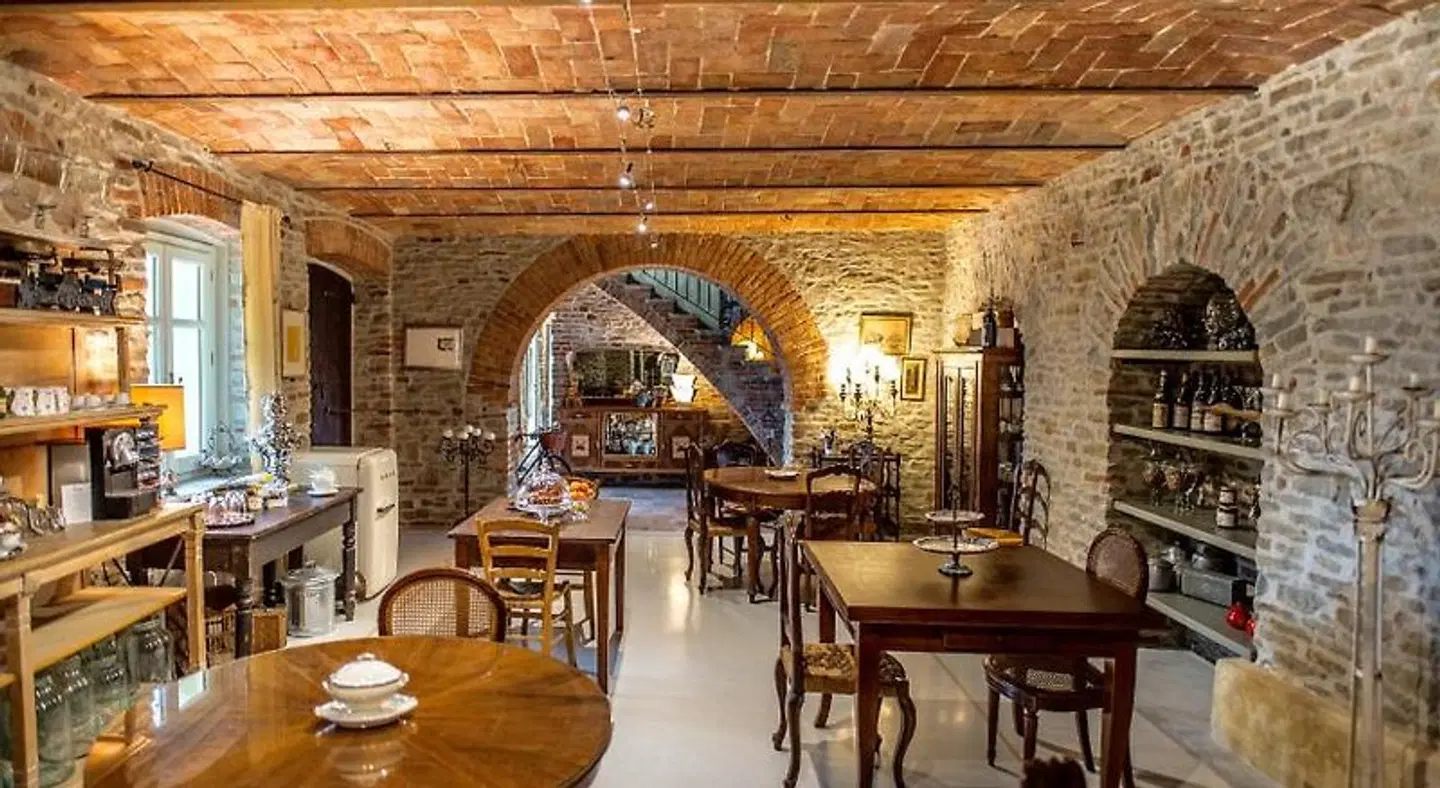 Tenuta Bricchi Restaurant