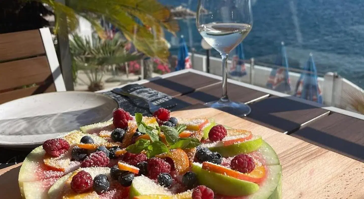 Apartments & Rooms Elite Restaurant