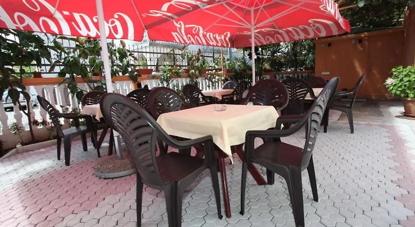 Apartments Memidz Restaurant