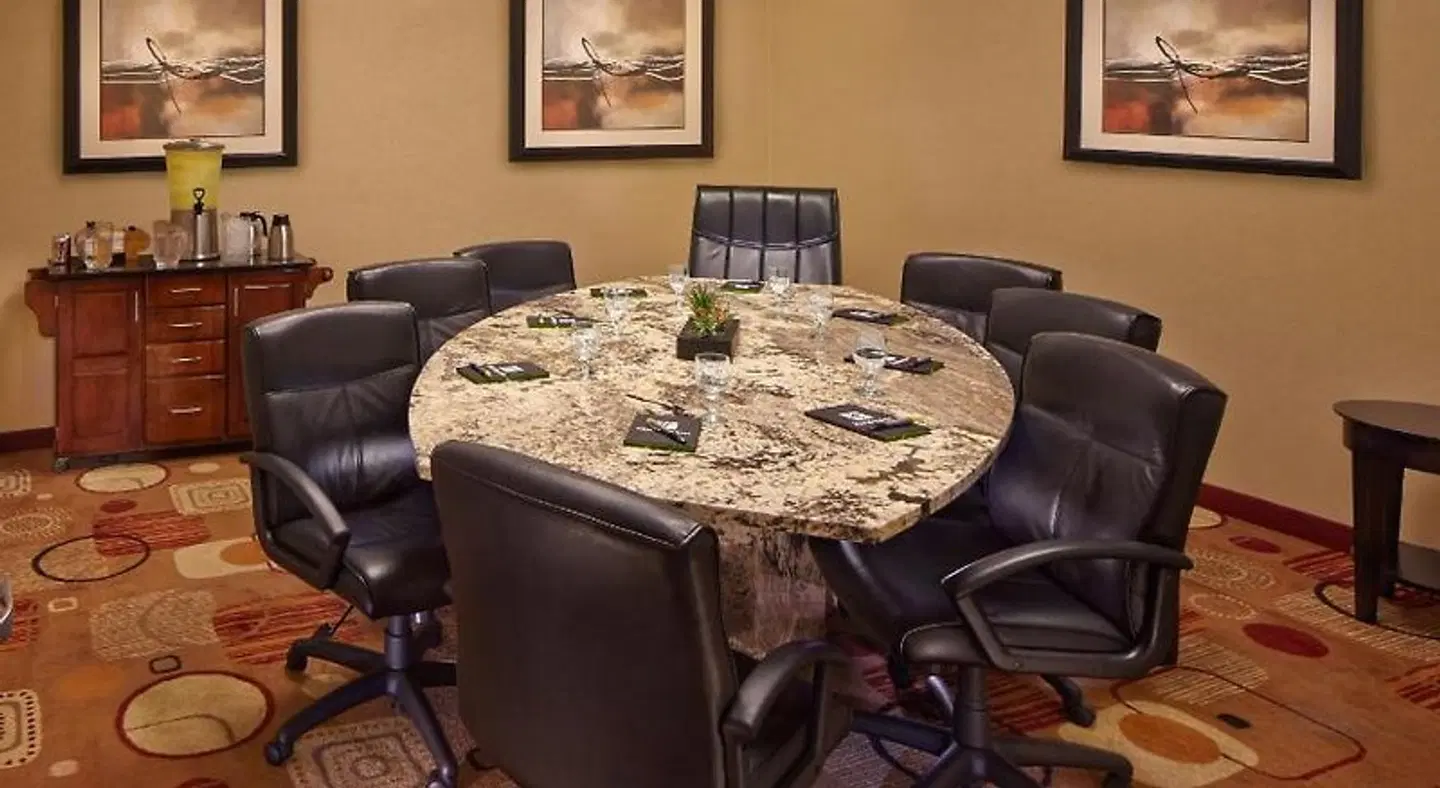 Holiday Inn Jacksonville E 295 Baymeadows by IHG ROOM_EXAMPLE