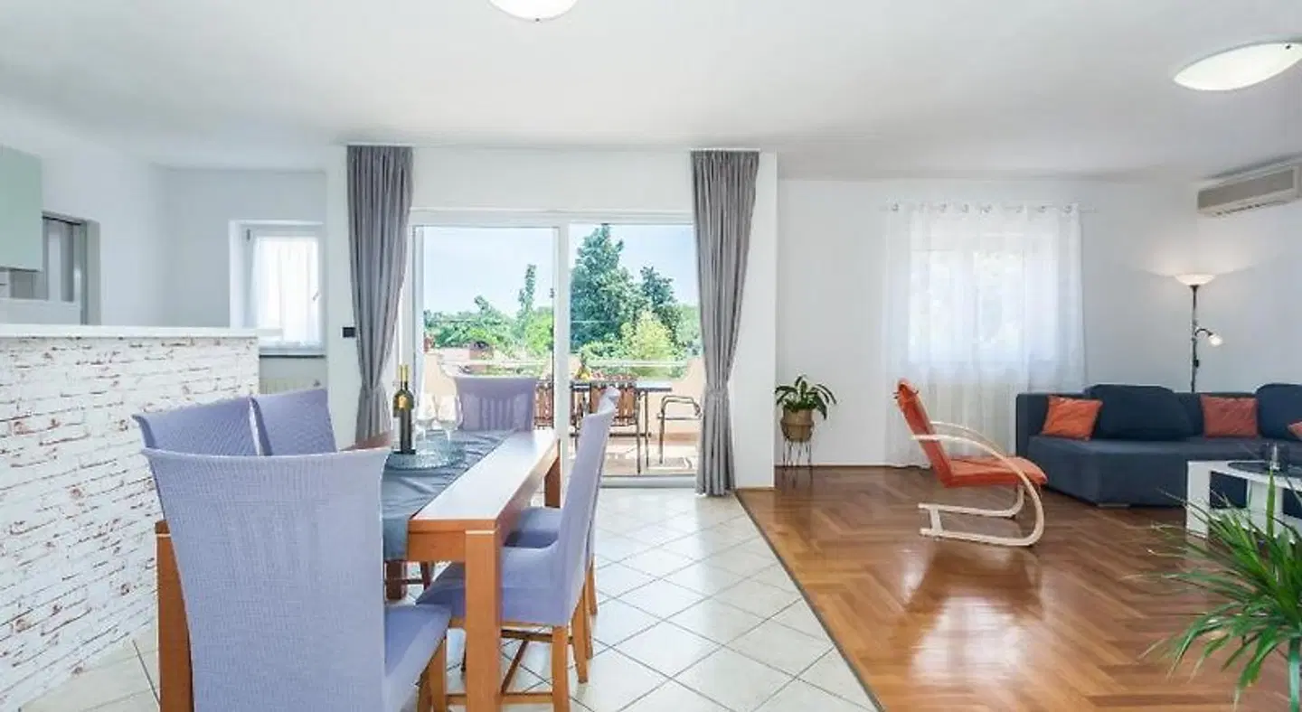 Apartments Emil ROOM_EXAMPLE