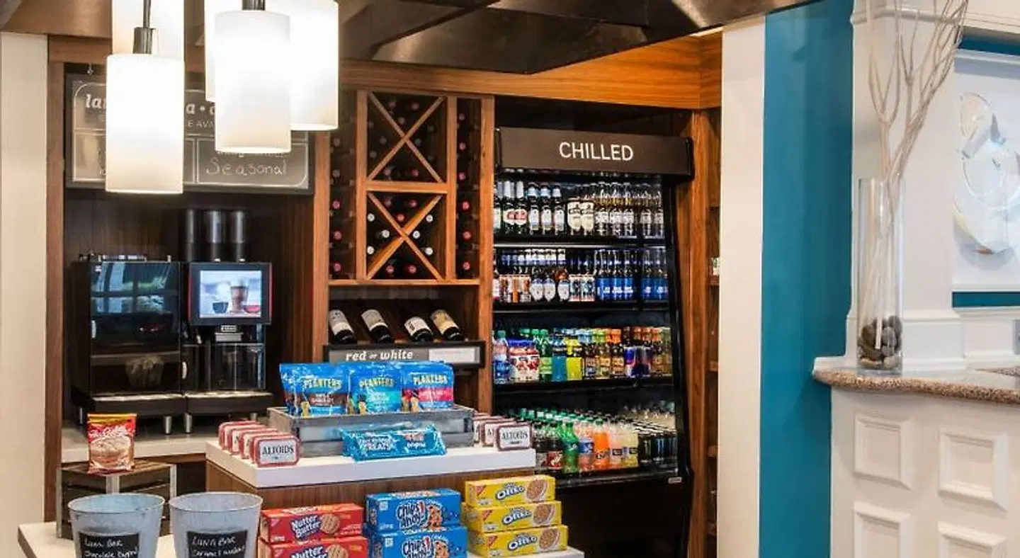 Hilton Garden Inn Jacksonville JTB/Deerwood Park Bar