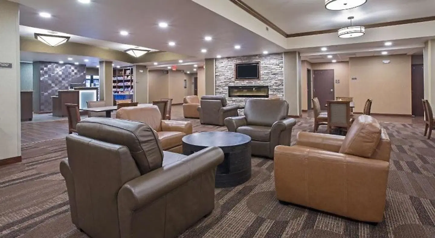 Best Western Plus Lincoln Inn & Suites LOUNGE_LOBBY