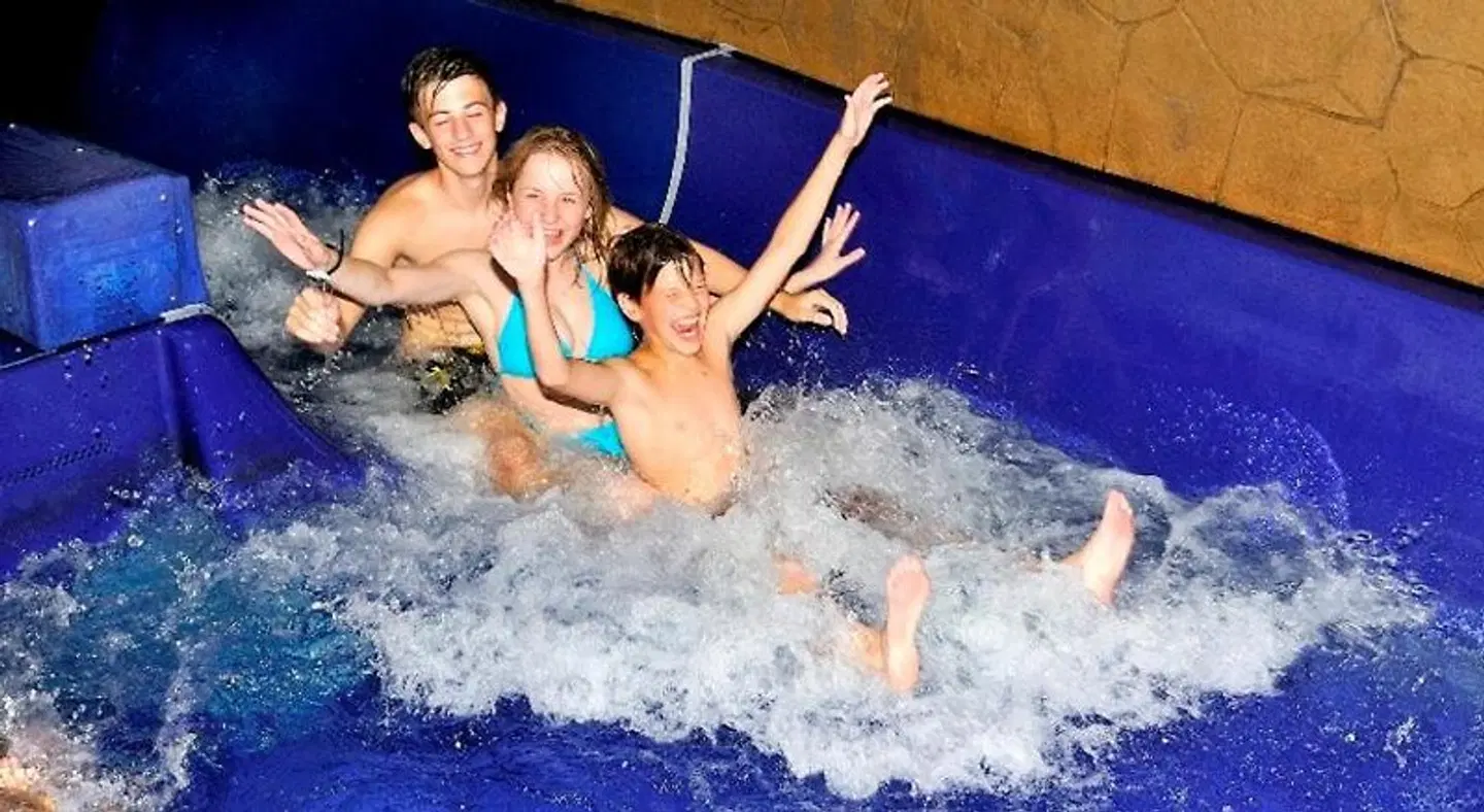 Reit- und Sporthotel Eibenstock OUTDOOR_POOL
