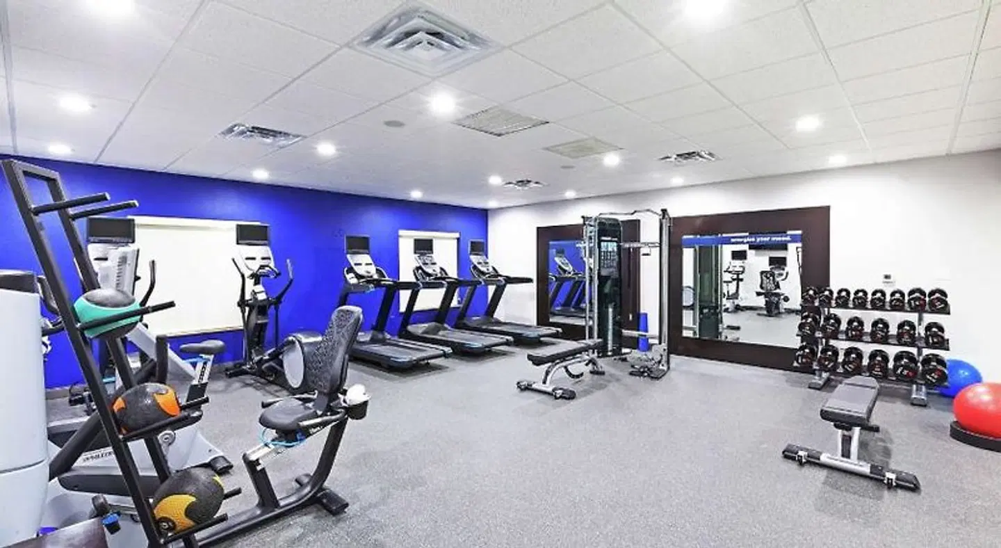 Hampton Inn & Suites Houston-Bush Intercontinental Aprt SPORTS_AND_LEISURE