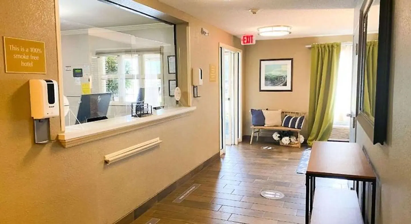 Sonesta Simply Suites Jacksonville LOUNGE_LOBBY