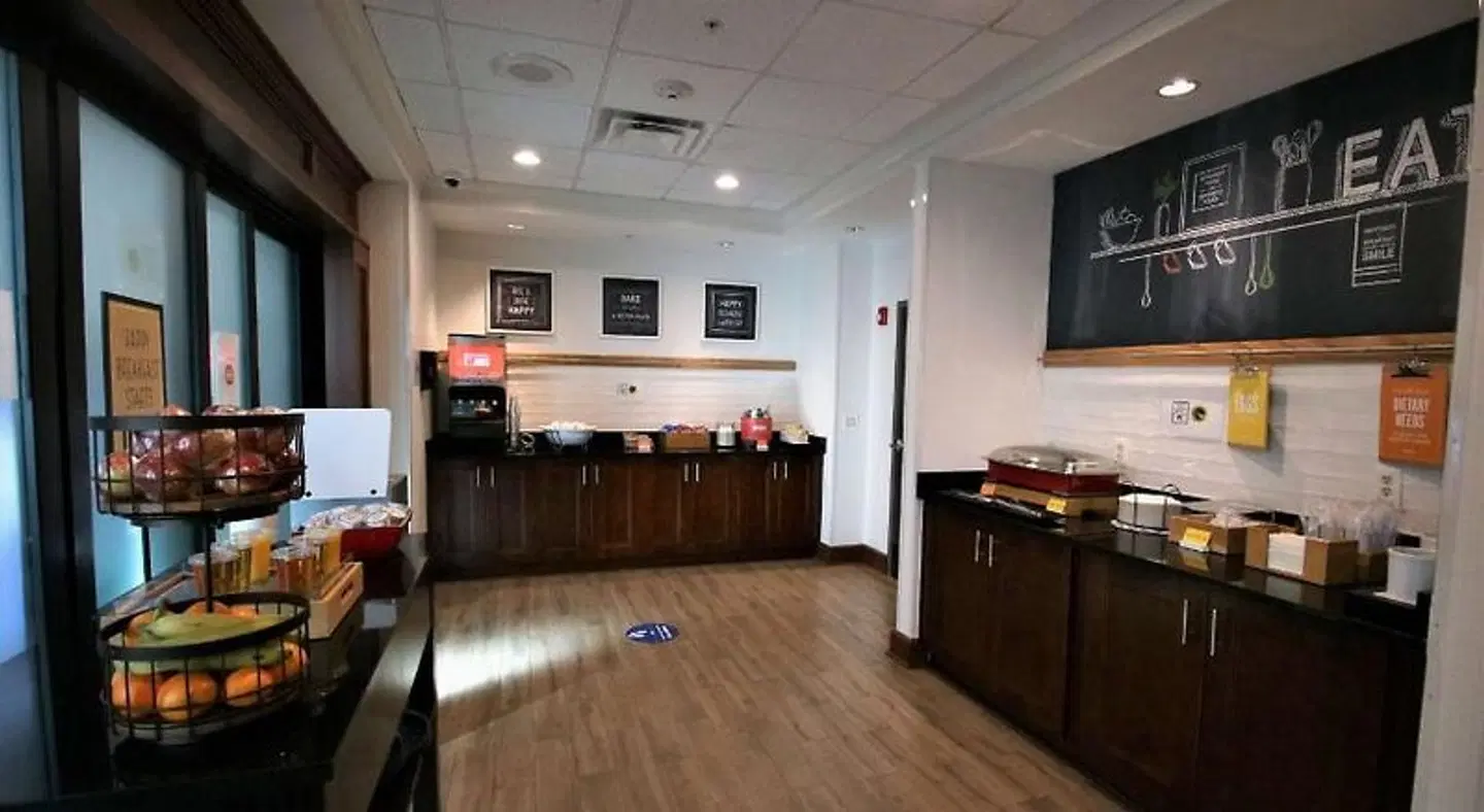 Hampton Inn & Suites Jacksonville - Beach Boulevard/Mayo Clinic Area Restaurant