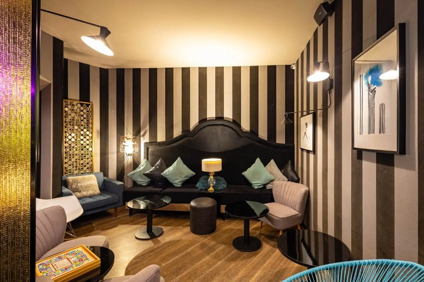 La Parizienne LOUNGE_LOBBY