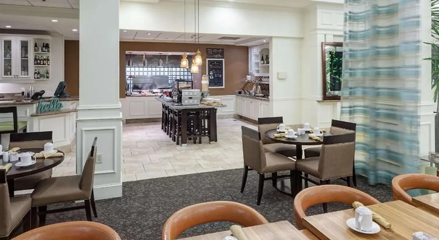 Hilton Garden Inn Savannah Airport Bar