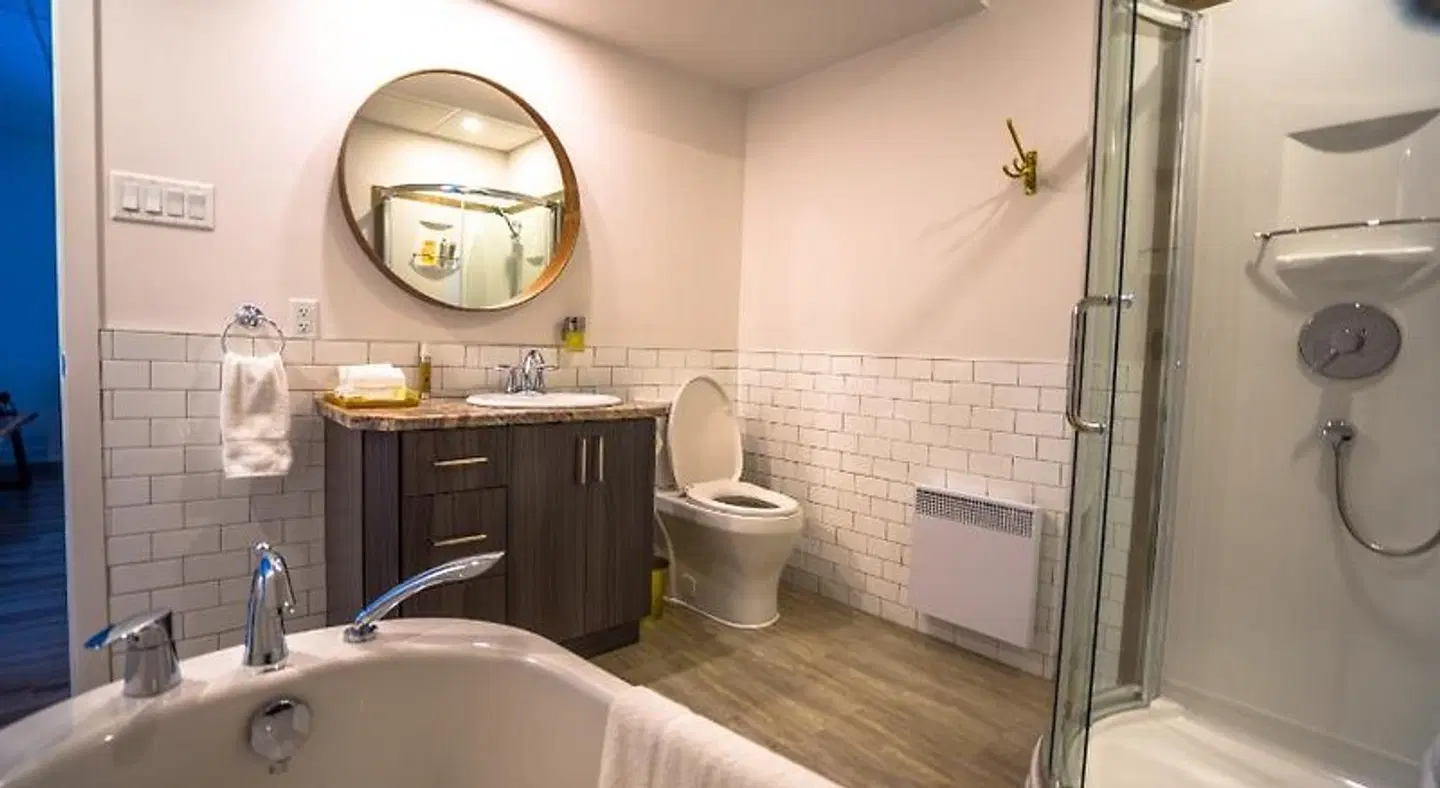 Le Bellevue Modern Lodge Badezimmer